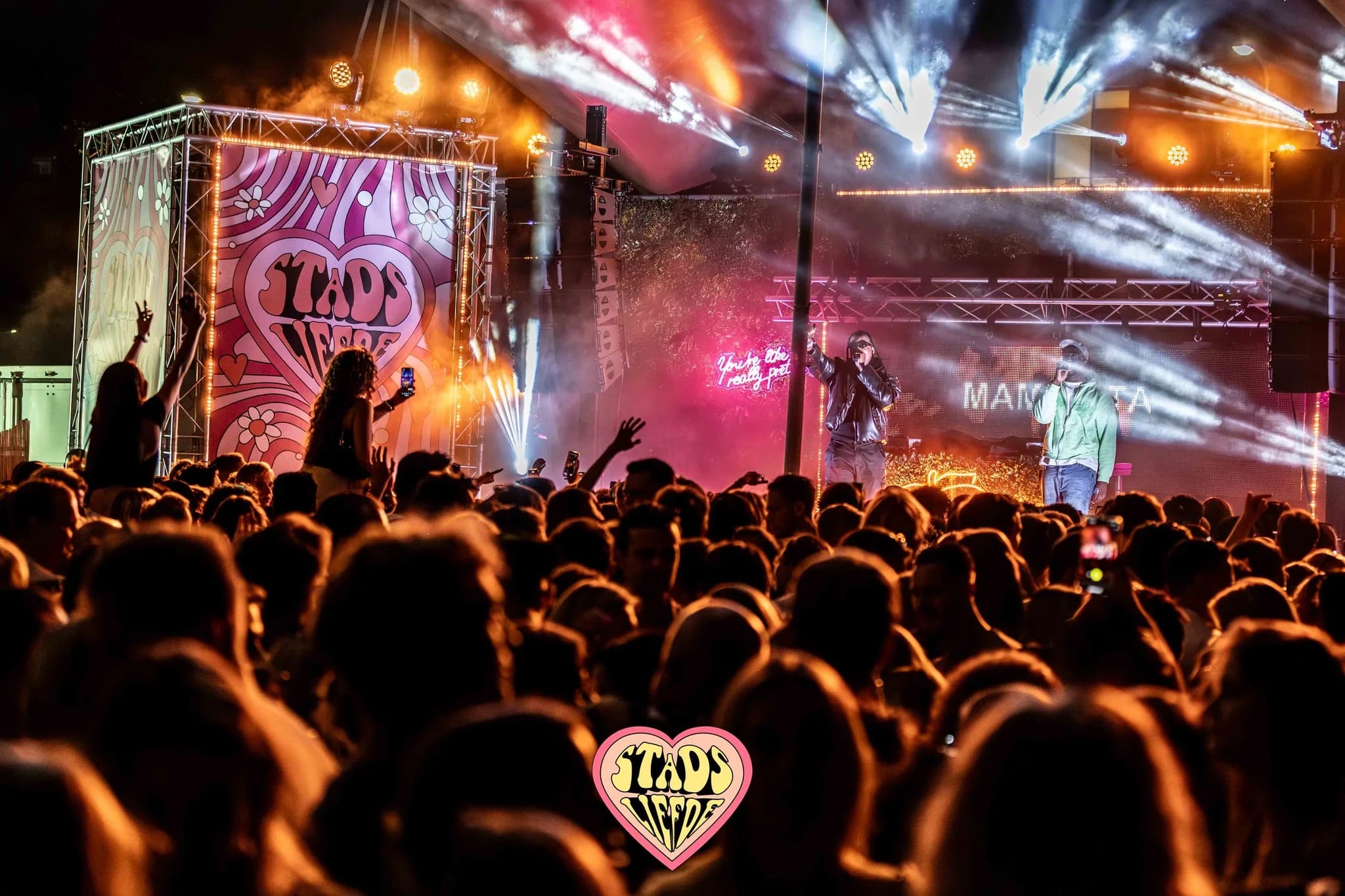 Mainstage productie met LED en bewegend licht